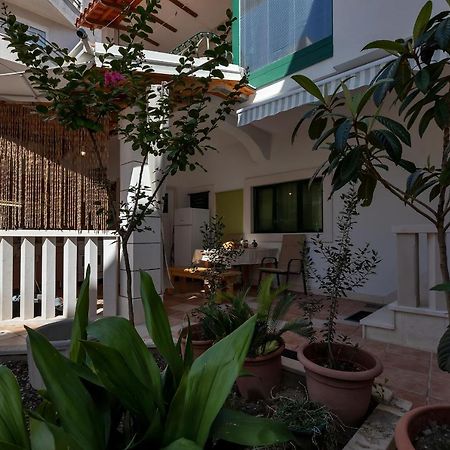 Apartments Carmen Makarska Ngoại thất bức ảnh
