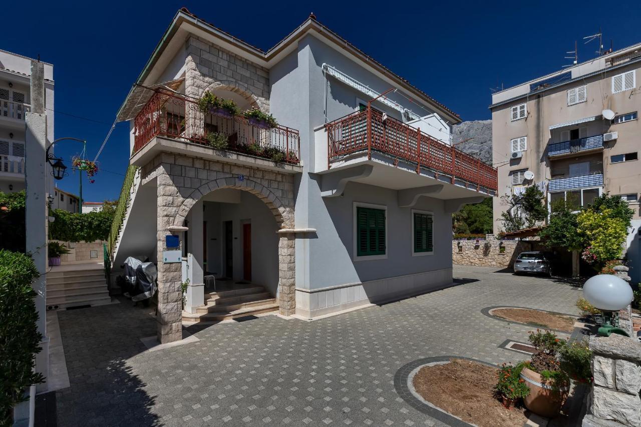 Apartments Carmen Makarska Ngoại thất bức ảnh