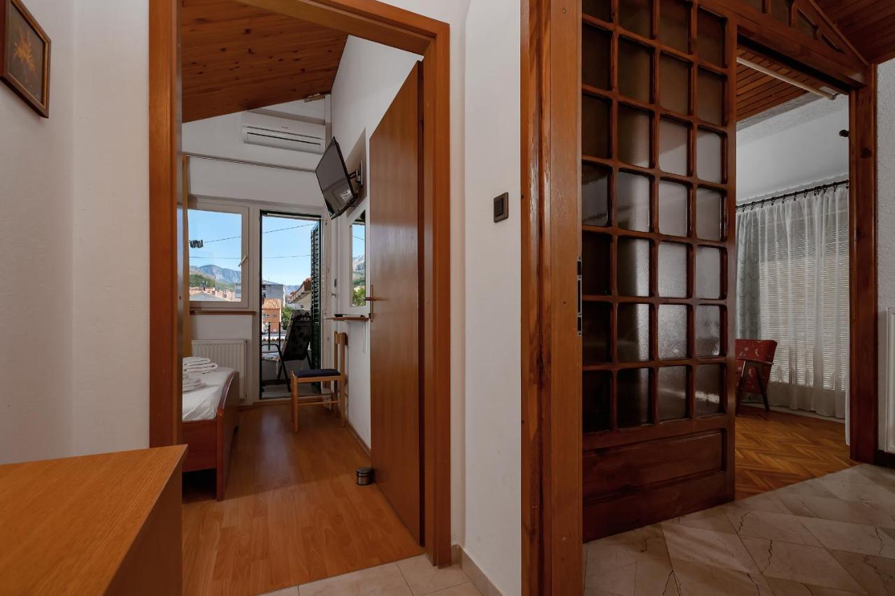 Apartments Carmen Makarska Ngoại thất bức ảnh