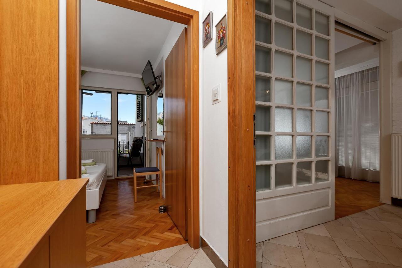 Apartments Carmen Makarska Ngoại thất bức ảnh