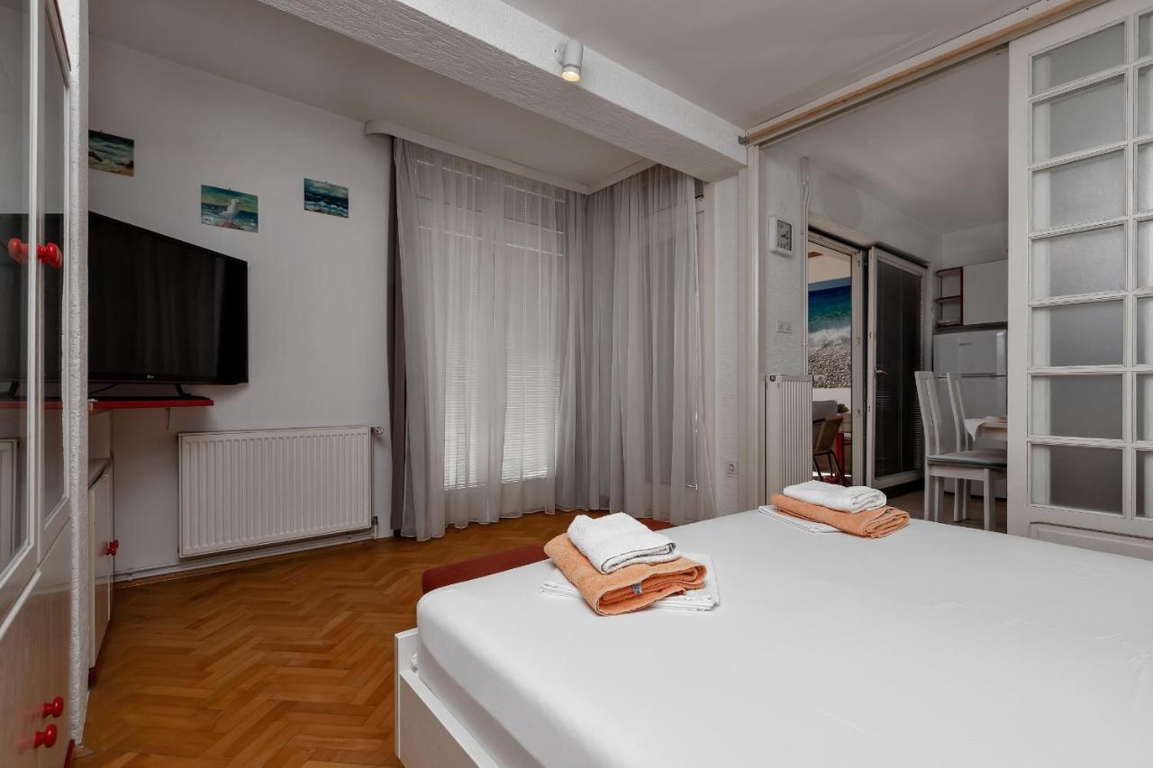Apartments Carmen Makarska Ngoại thất bức ảnh