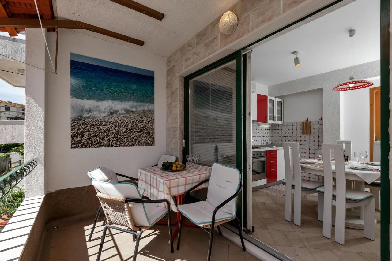 Apartments Carmen Makarska Ngoại thất bức ảnh